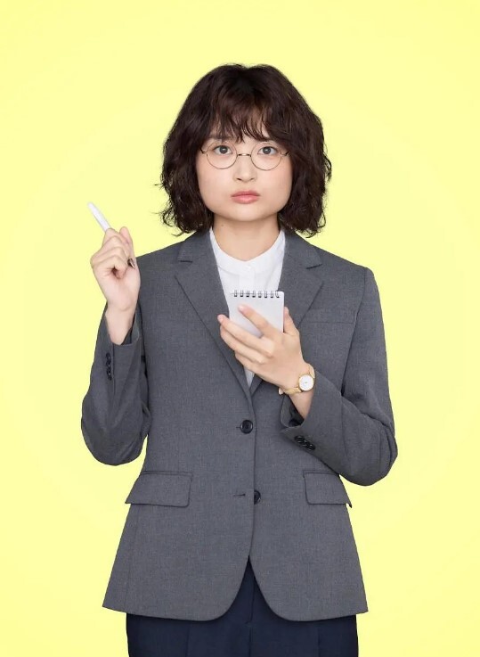电影院里操起来了，被拍了吧 - AV成人顶流