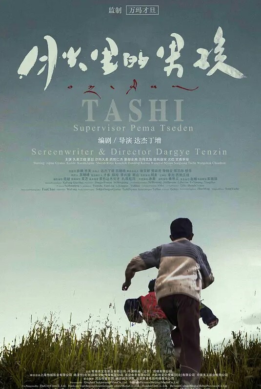 风韵的黑丝情趣荡妇喜欢交换香槟和口水热心的漂亮女士用唾液舔他的湿鸡巴 - AV成人顶流